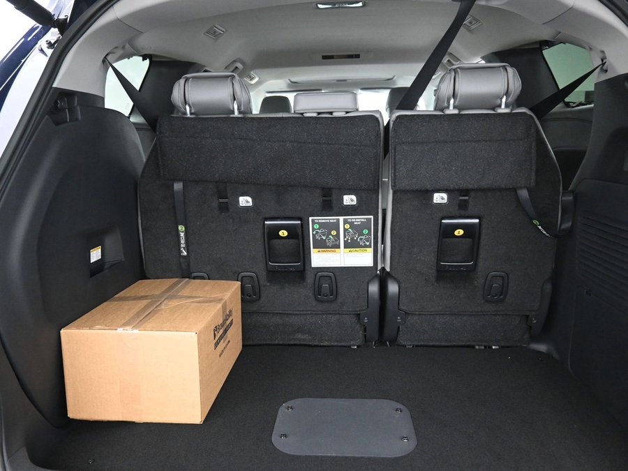 New 2026 Toyota Sienna XLE Add - BraunAbility Side Entry Entry Fold Out Automatic Ramp