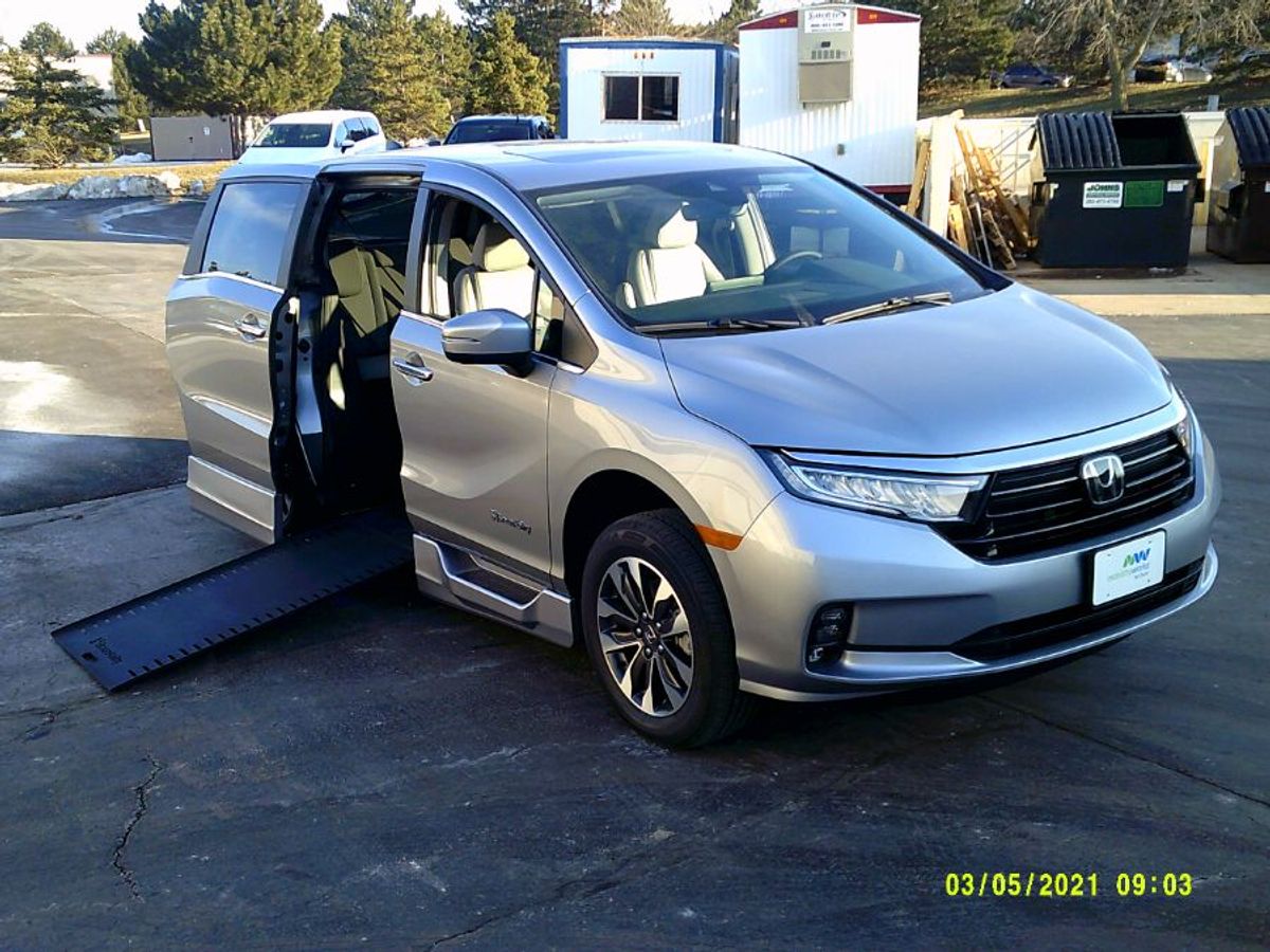 2024 HONDA ODYSSEY - Image 2