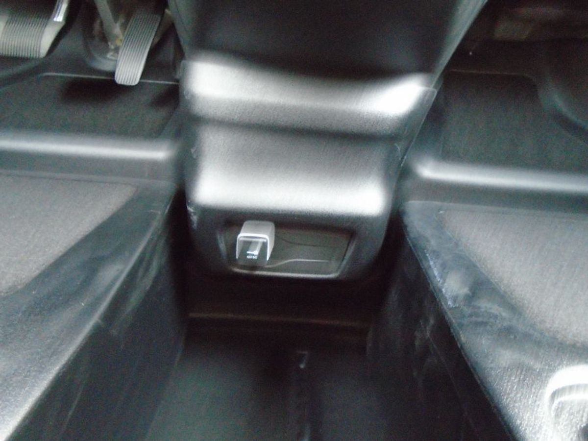 Número de imagen Chrysler Pacifica negro 6