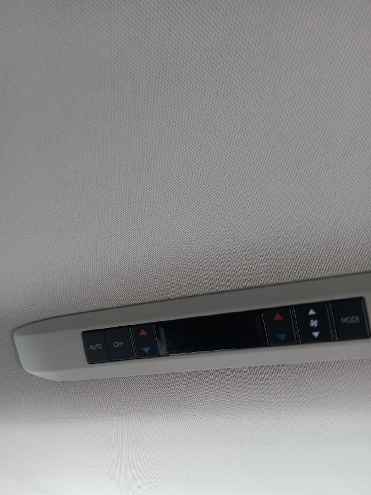 2024 TOYOTA SIENNA - Image 15