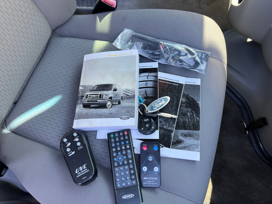 Used 2014 Ford E-Series E-350 SD XL - OTH Side Entry Entry Lift Automatic Ramp