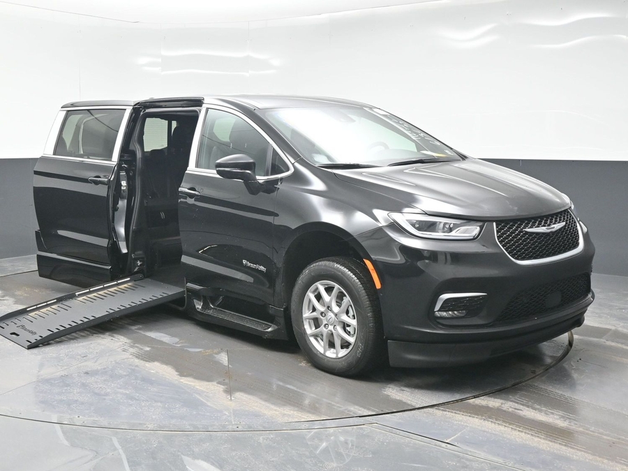 Black Chrysler Pacifica with Side Entry Automatic Fold Out ramp