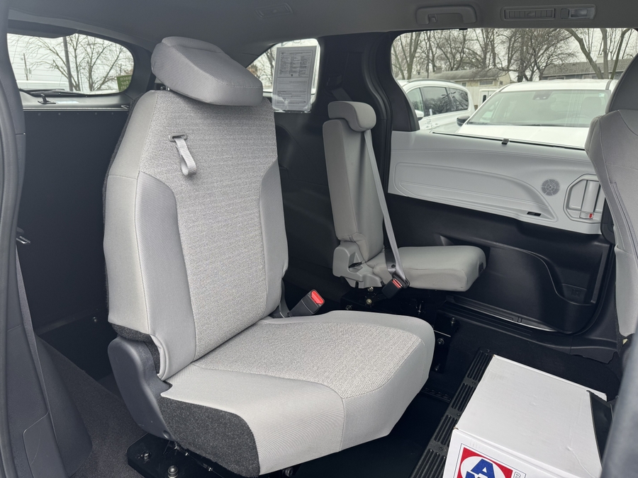2025 TOYOTA SIENNA - Image 15