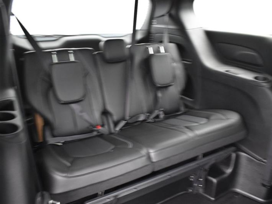 Used 2024 Chrysler Pacifica Touring L - BraunAbility Side Entry Entry Fold Out Automatic Ramp