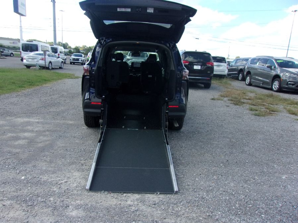 2024 TOYOTA SIENNA - Image 10