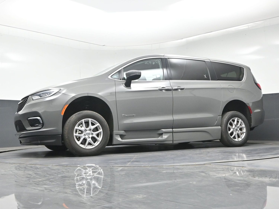 Used 2023 Chrysler Pacifica Touring L - BraunAbility Side Entry Fold Out Automatic Ramp
