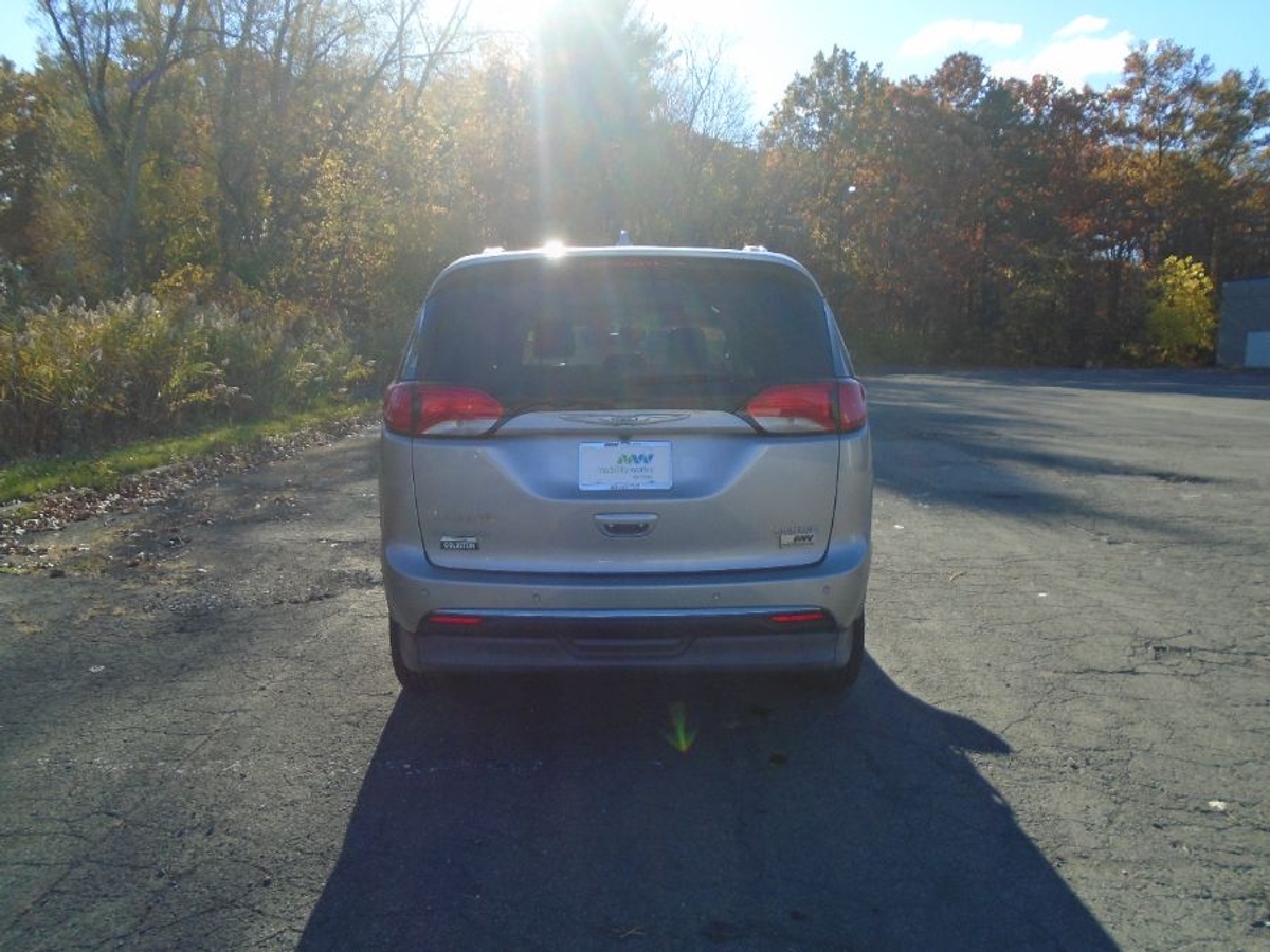 2020 CHRYSLER PACIFICA - Image 13