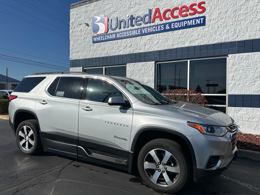 Used 2021 Chevrolet Traverse 3LT - BraunAbility Side Entry Entry In Floor Automatic Ramp