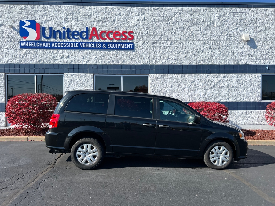 New 2019 Dodge Grand Caravan SE - International Mobility Rear Entry Entry Fold Out Manual Ramp