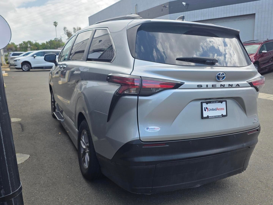 Used 2022 Toyota Sienna Hybrid XLE - VMI Side Entry Entry In Floor Automatic Ramp