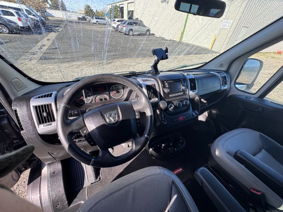 2017 RAM PROMASTER 1500 - Image 3