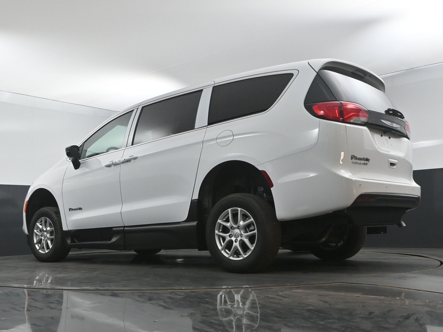 New 2025 Chrysler Voyager LX w MID ROW SEAT - BraunAbility Commercial Side Entry Fold Out Manual Ramp