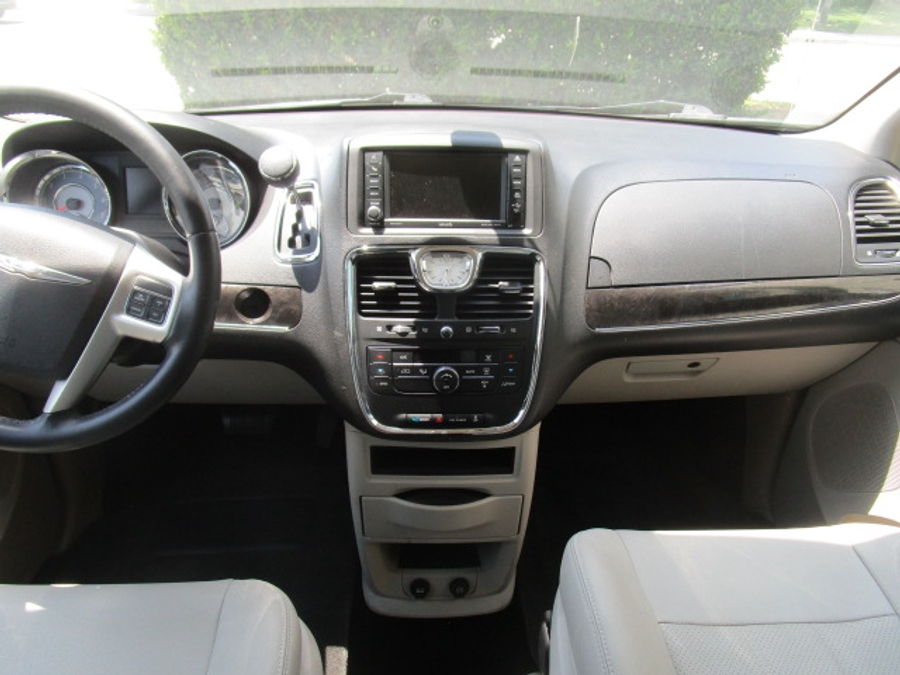 Used 2015 Chrysler Town and Country Touring-L - El Dorado Side Entry Entry Fold Out Automatic Ramp