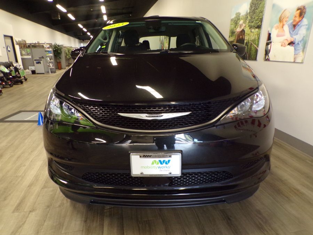 2023 CHRYSLER VOYAGER - Image 15