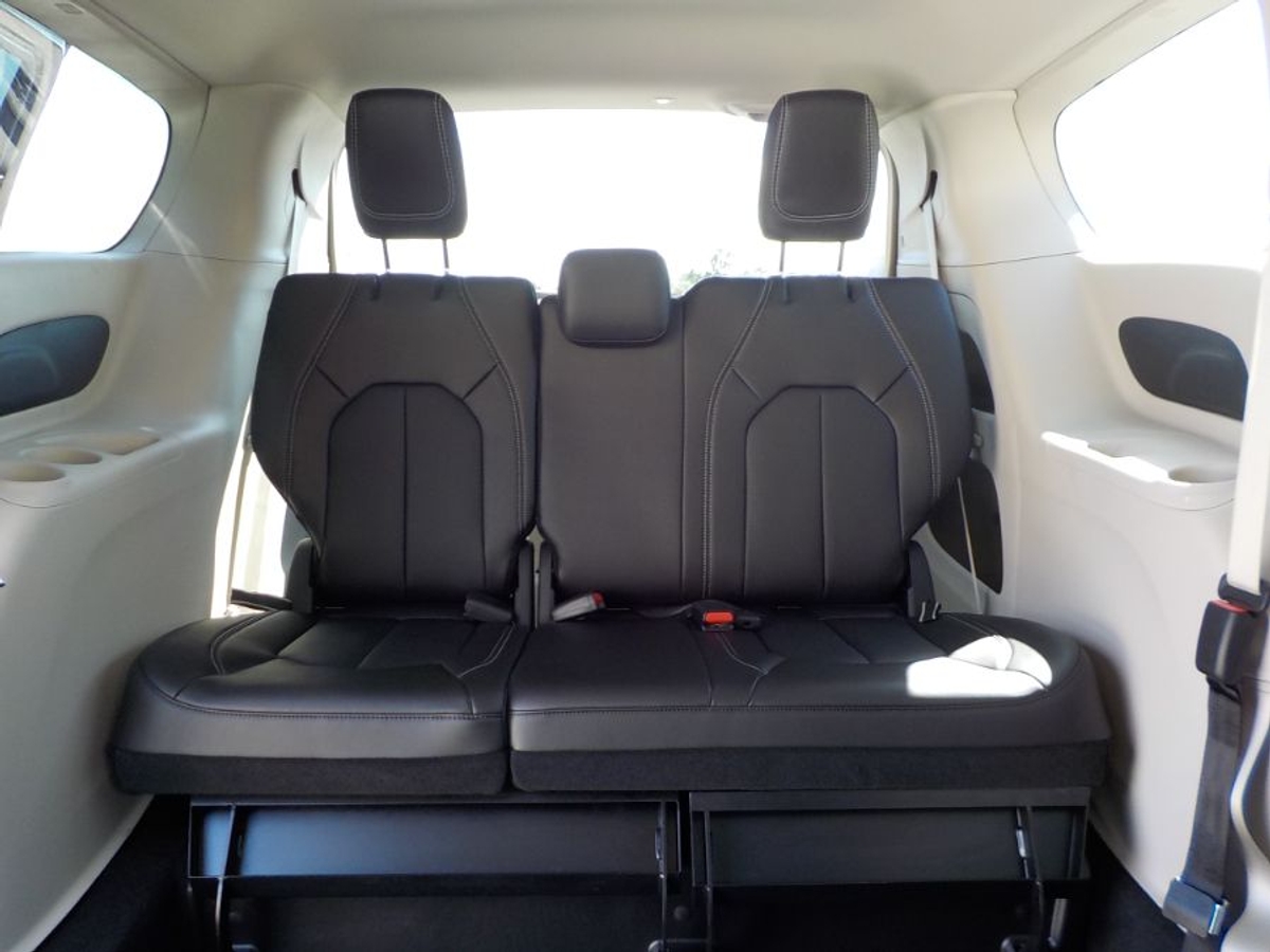 2024 CHRYSLER PACIFICA - Image 34