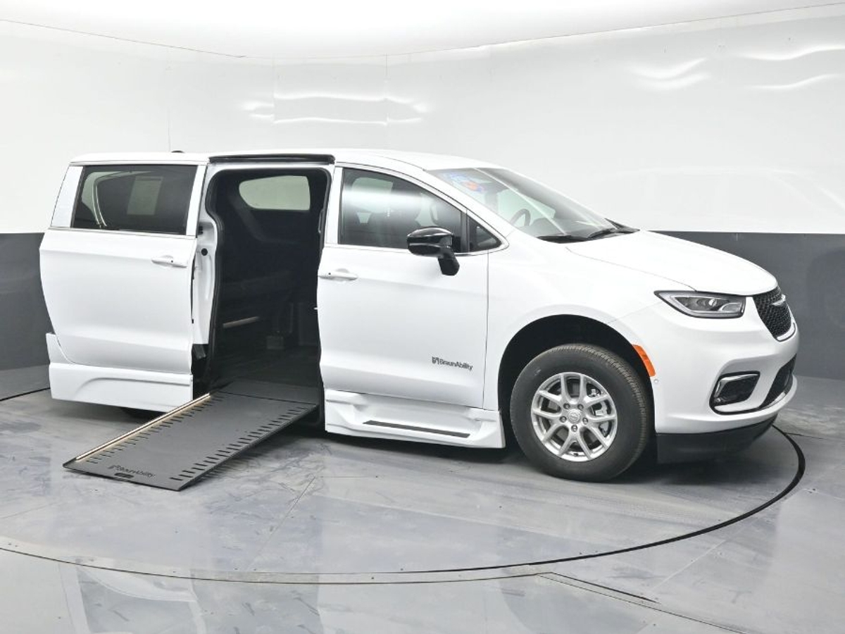 White Chrysler Pacifica with Side Entry Automatic In Floor ramp
