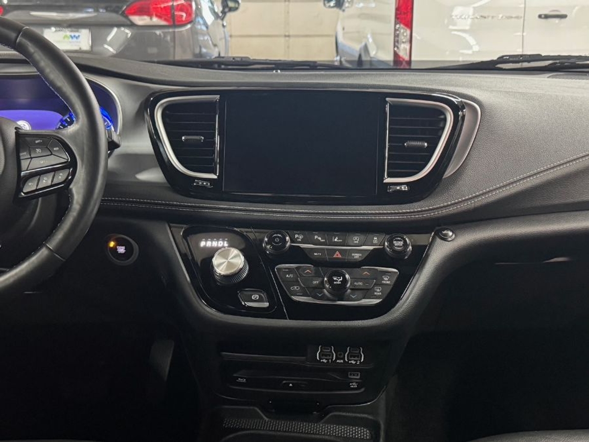 2021 CHRYSLER PACIFICA - Image 14