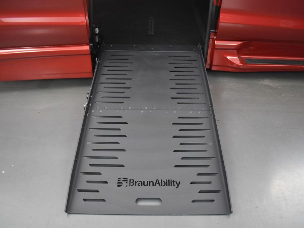 2025 CHRYSLER PACIFICA - Image 11