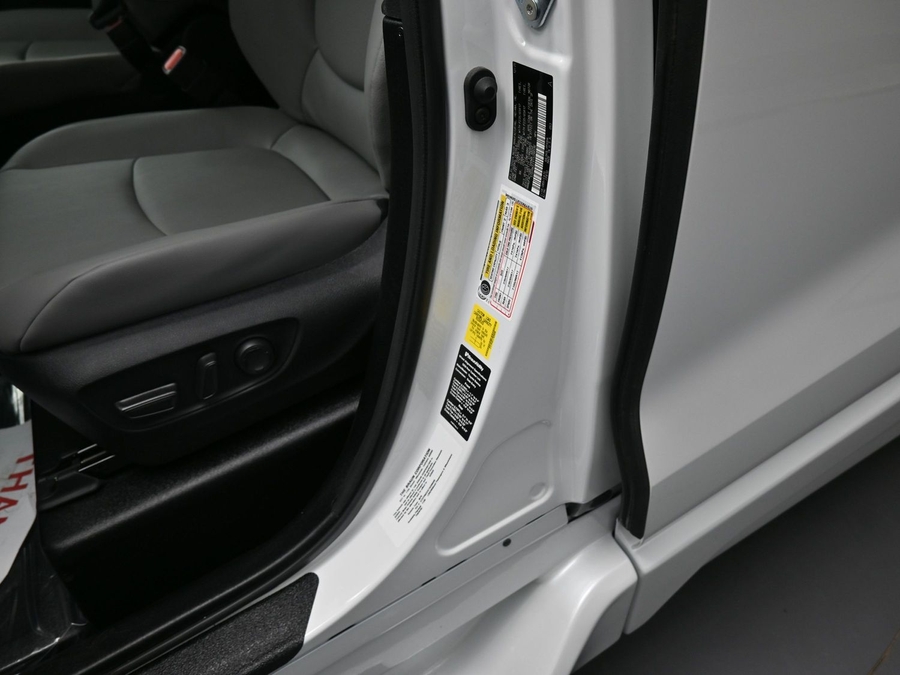 New 2026 Toyota Sienna Hybrid XLE Base - BraunAbility Side Entry Entry In Floor Automatic Ramp
