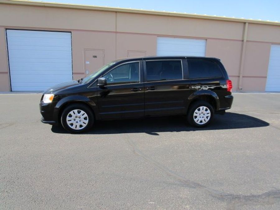 Used 2014 Dodge Grand Caravan American Value Package - Freedom Rear Entry Entry Fold Out Manual Ramp