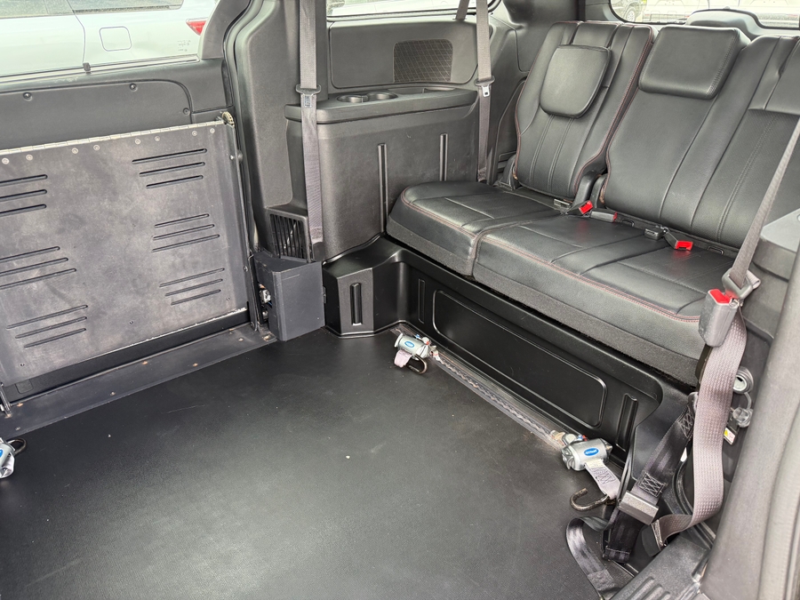 Used 2019 Dodge Grand Caravan GT - BraunAbility Side Entry Entry Fold Out Automatic Ramp