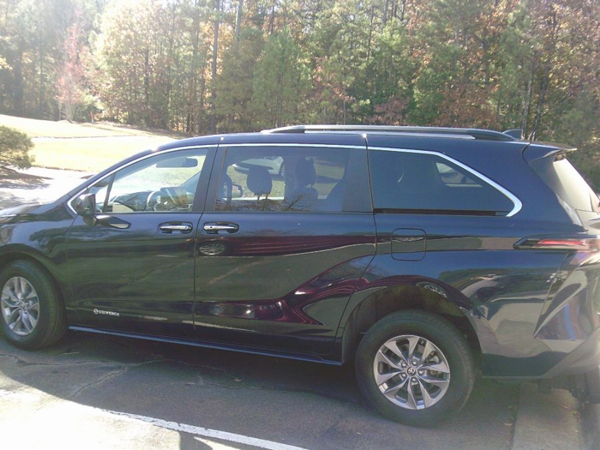 2024 TOYOTA SIENNA - Image 8