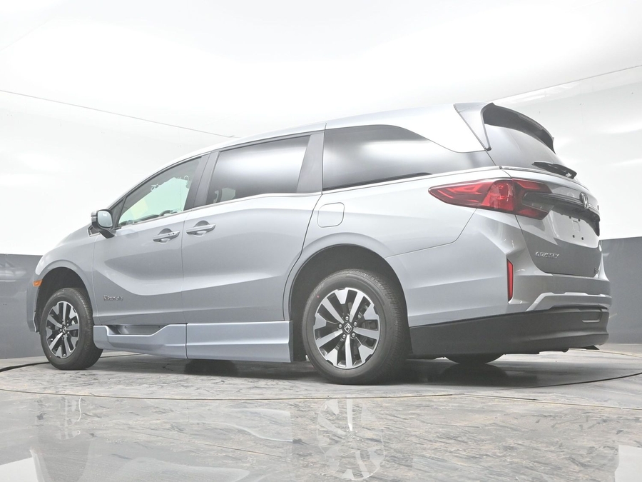 New 2026 Honda Odyssey EX-L - BraunAbility Side Entry Entry In Floor Automatic Ramp
