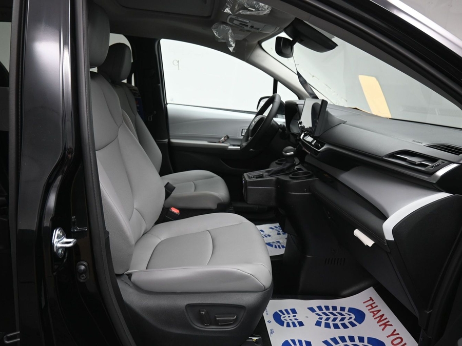 Black Toyota Sienna image number 8