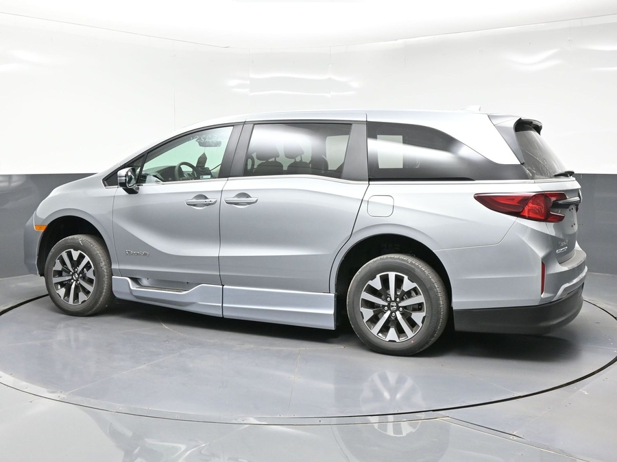 New 2026 Honda Odyssey EX-L - BraunAbility Side Entry Entry In Floor Automatic Ramp
