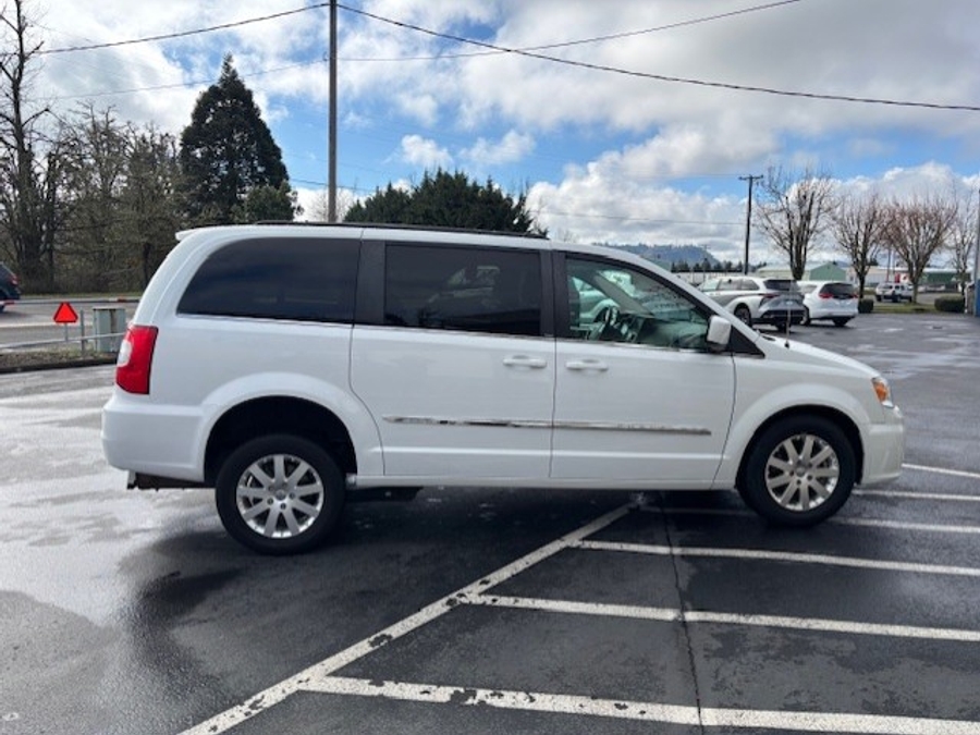 Used 2014 Chrysler Town and Country Touring - AMS Rear Entry Entry Fold Out Manual Ramp
