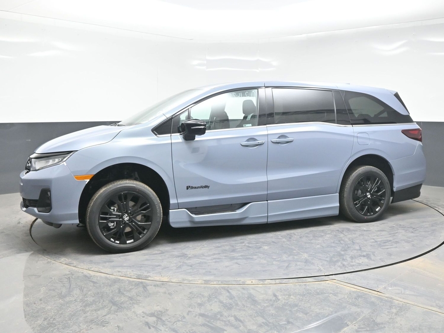 New 2026 Honda Odyssey Sport - BraunAbility Side Entry Entry In Floor Automatic Ramp