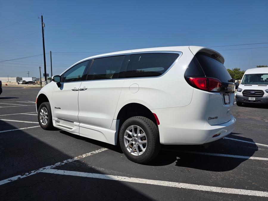 Used 2023 Chrysler Voyager LX - BraunAbility Side Entry Entry Fold Out Automatic Ramp