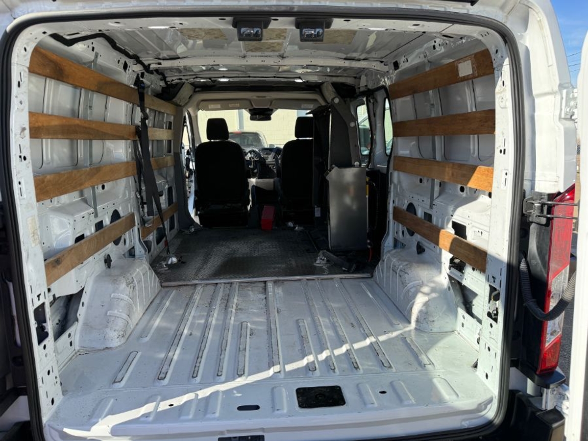 White Ford T250 image number 11