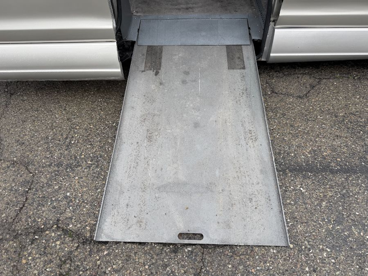  Honda Odyssey image number 8