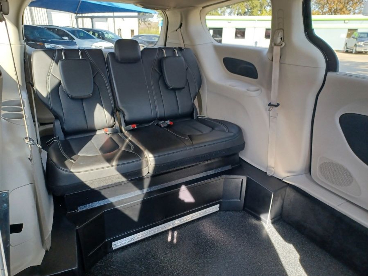 2024 CHRYSLER PACIFICA - Image 18