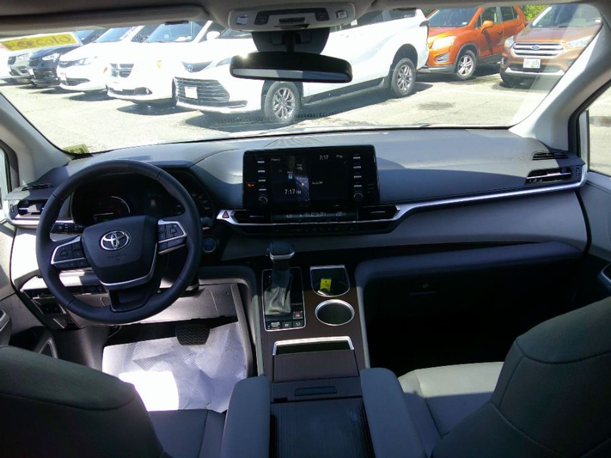 2024 TOYOTA SIENNA - Image 19