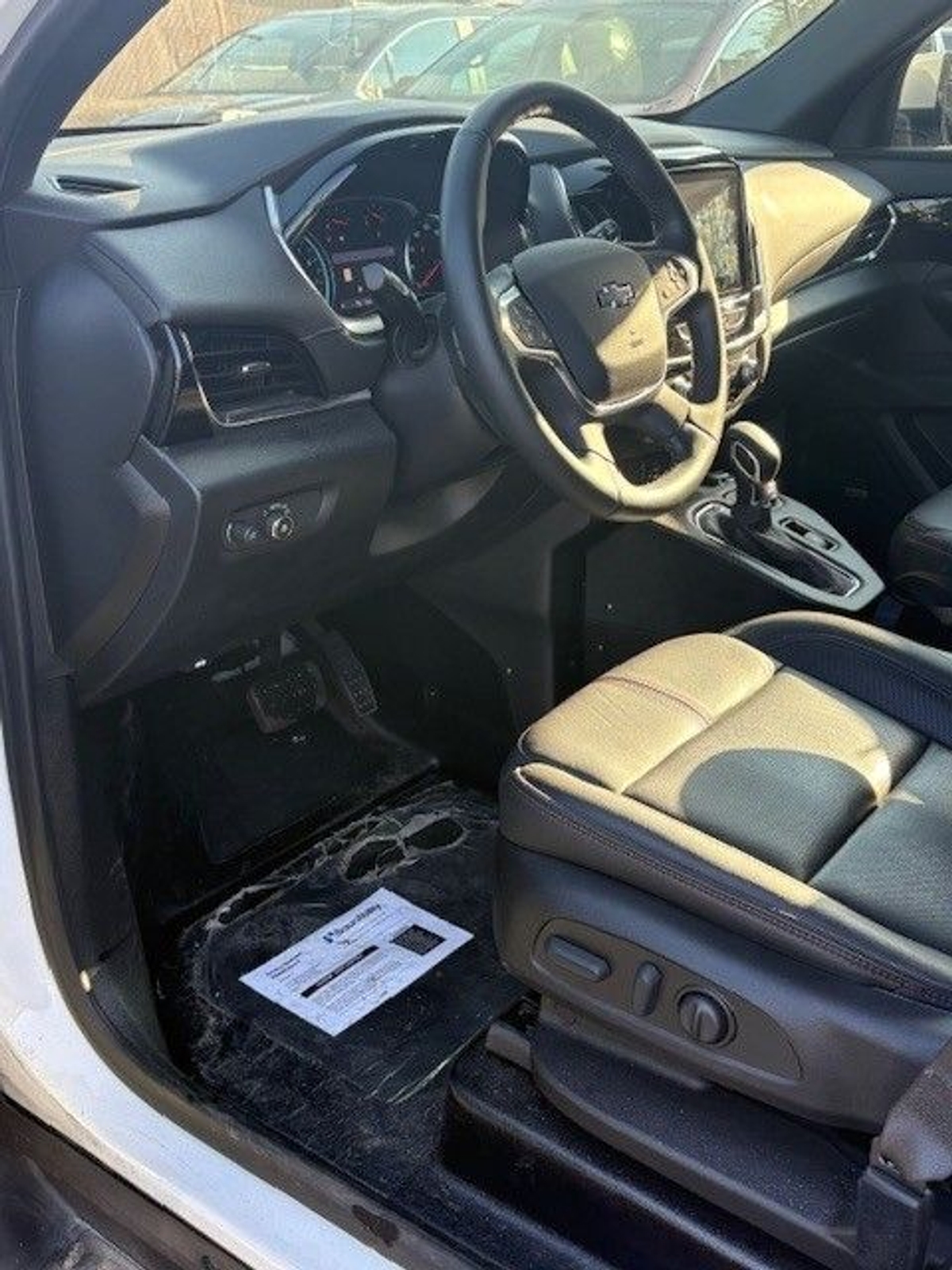 2023 CHEVROLET TRAVERSE - Image 14