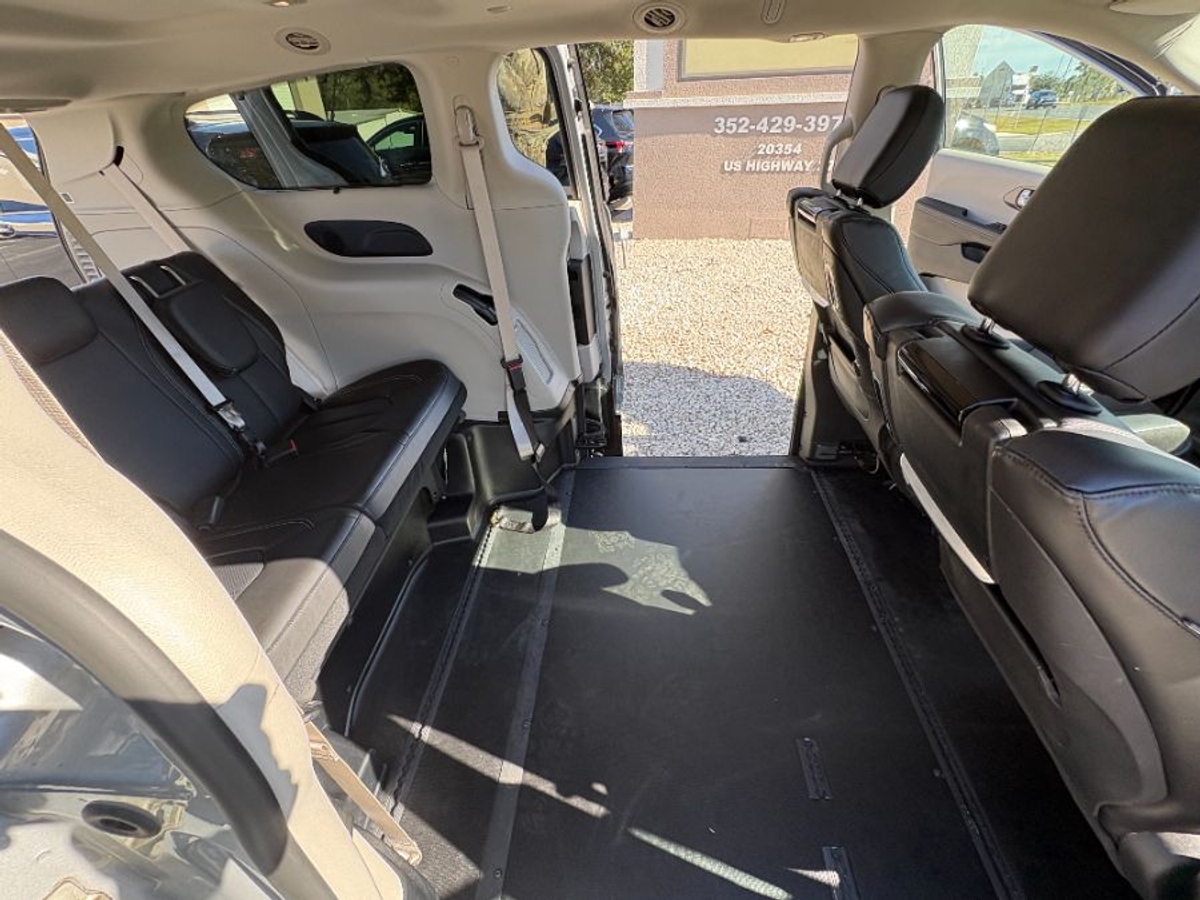 2024 CHRYSLER PACIFICA - Image 7