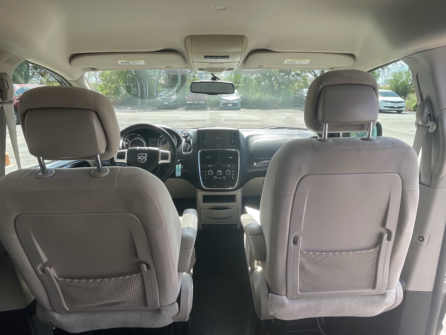  Dodge Grand Caravan image number 11