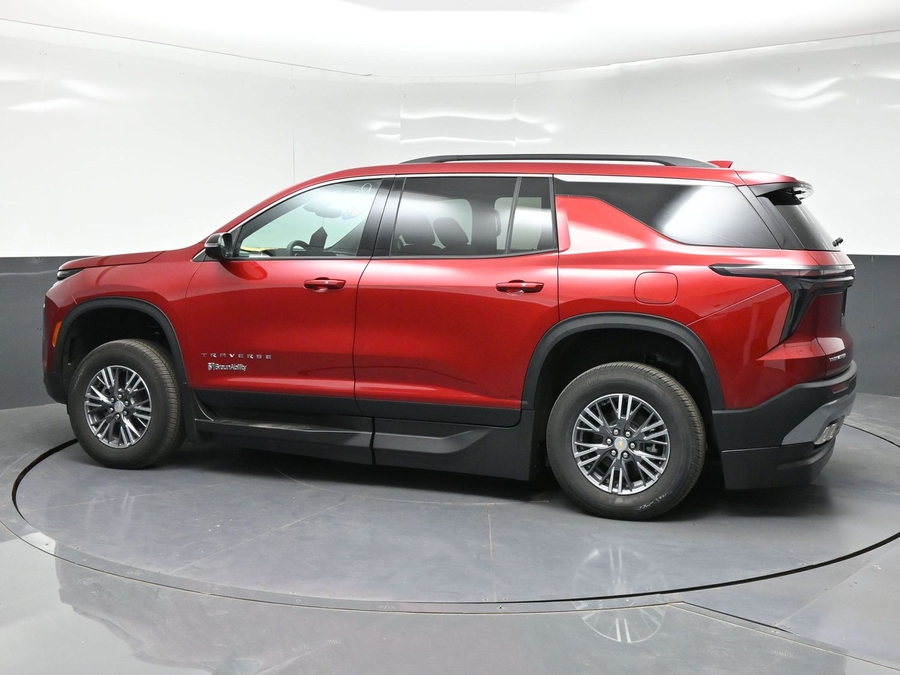 New 2026 Chevrolet Traverse 1LT - BraunAbility Side Entry In Floor Automatic Ramp