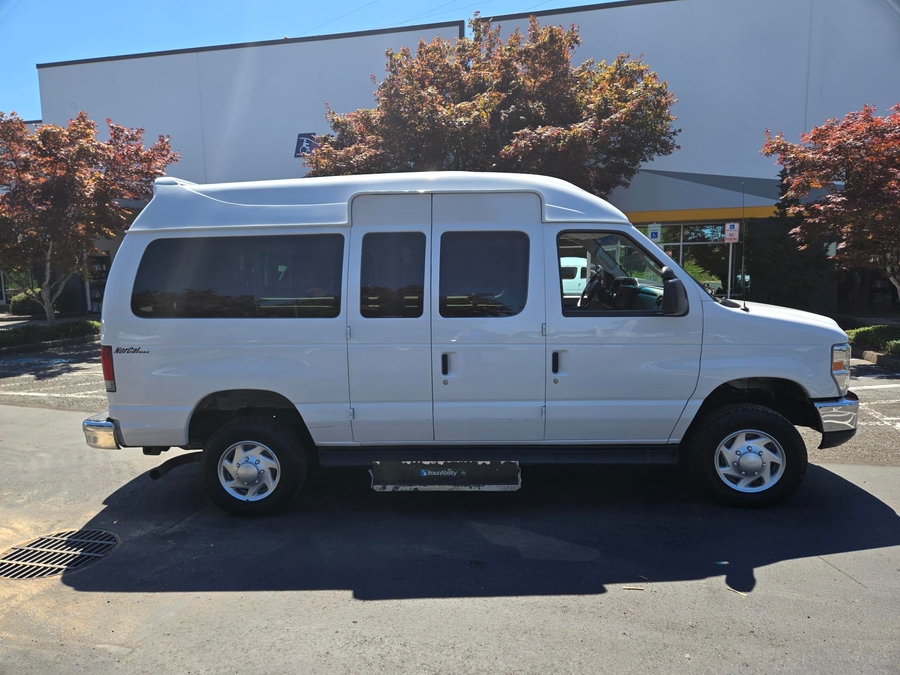 Used 2013 Ford Econoline E-350 SD XLT - OTH Side Entry Lift Automatic Ramp