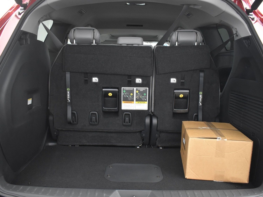New 2025 Toyota Sienna Hybrid XLE Base - BraunAbility Side Entry Entry In Floor Automatic Ramp