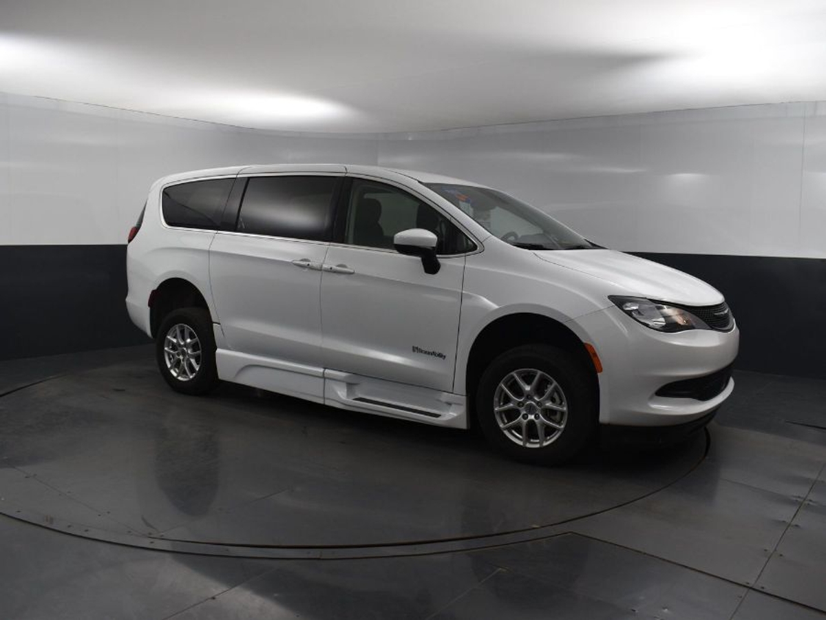 2023 CHRYSLER VOYAGER - Image 18