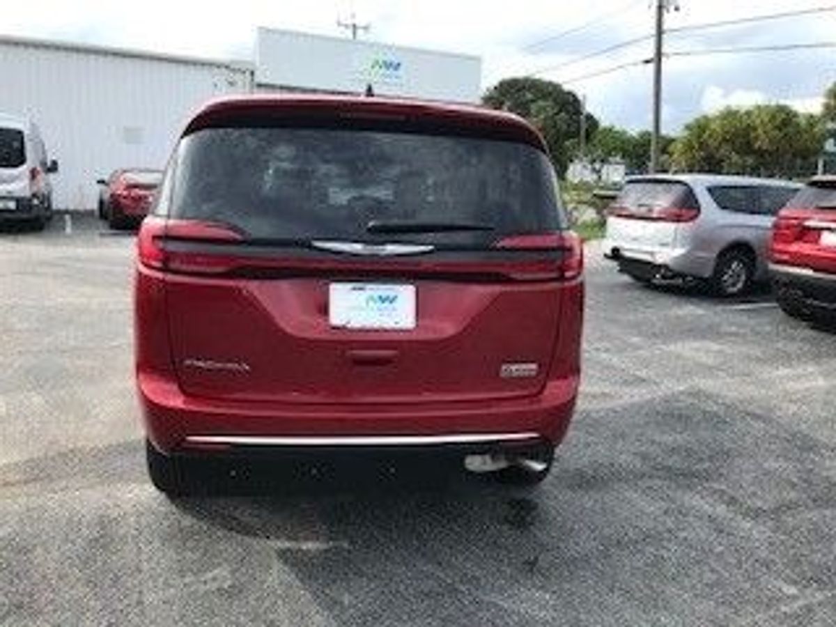 2024 CHRYSLER PACIFICA - Image 6