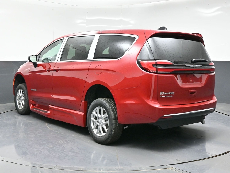 Red Chrysler Pacifica image number 4