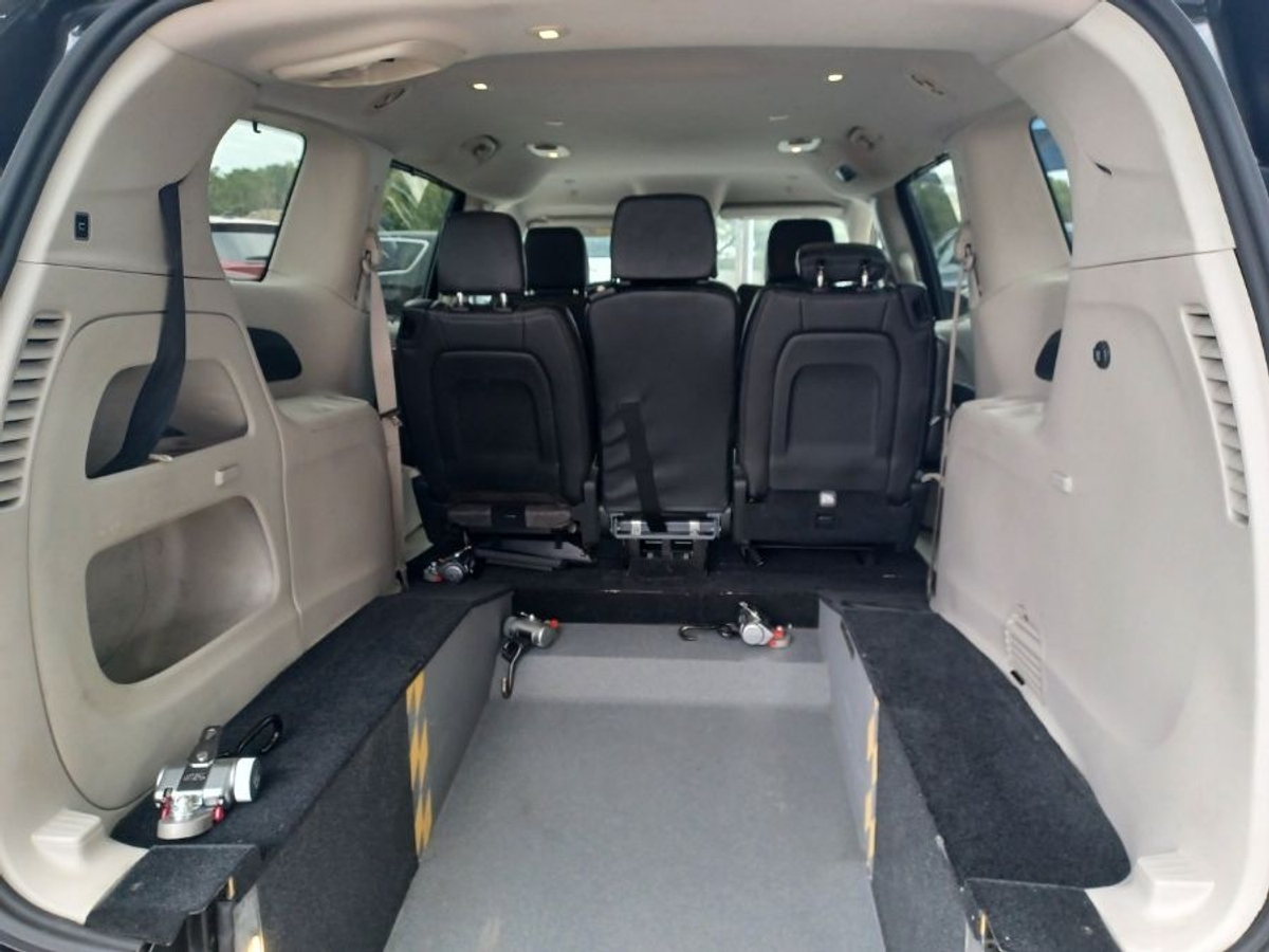 2022 CHRYSLER PACIFICA - Image 3