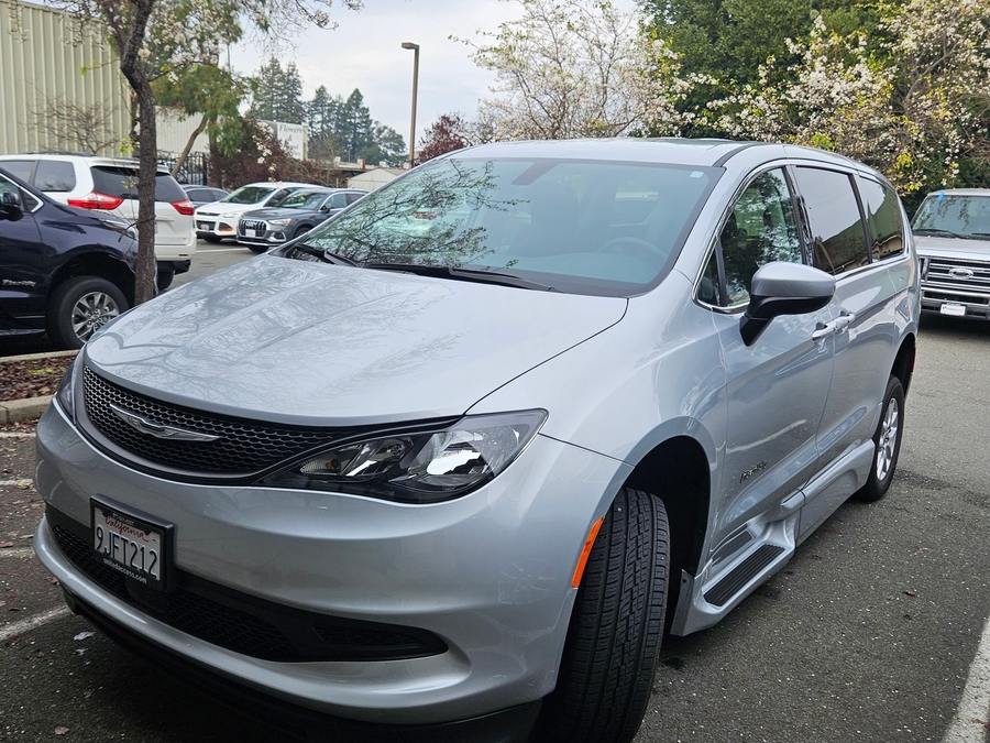 Used 2022 Chrysler Voyager LX Base - BraunAbility Side Entry Entry In Floor Automatic Ramp