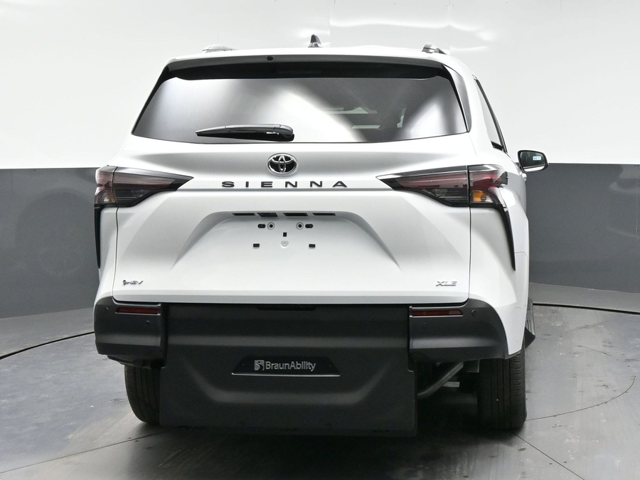 New 2026 Toyota Sienna Hybrid XLE Add - BraunAbility Commercial Rear Entry Entry Fold Out Manual Ramp