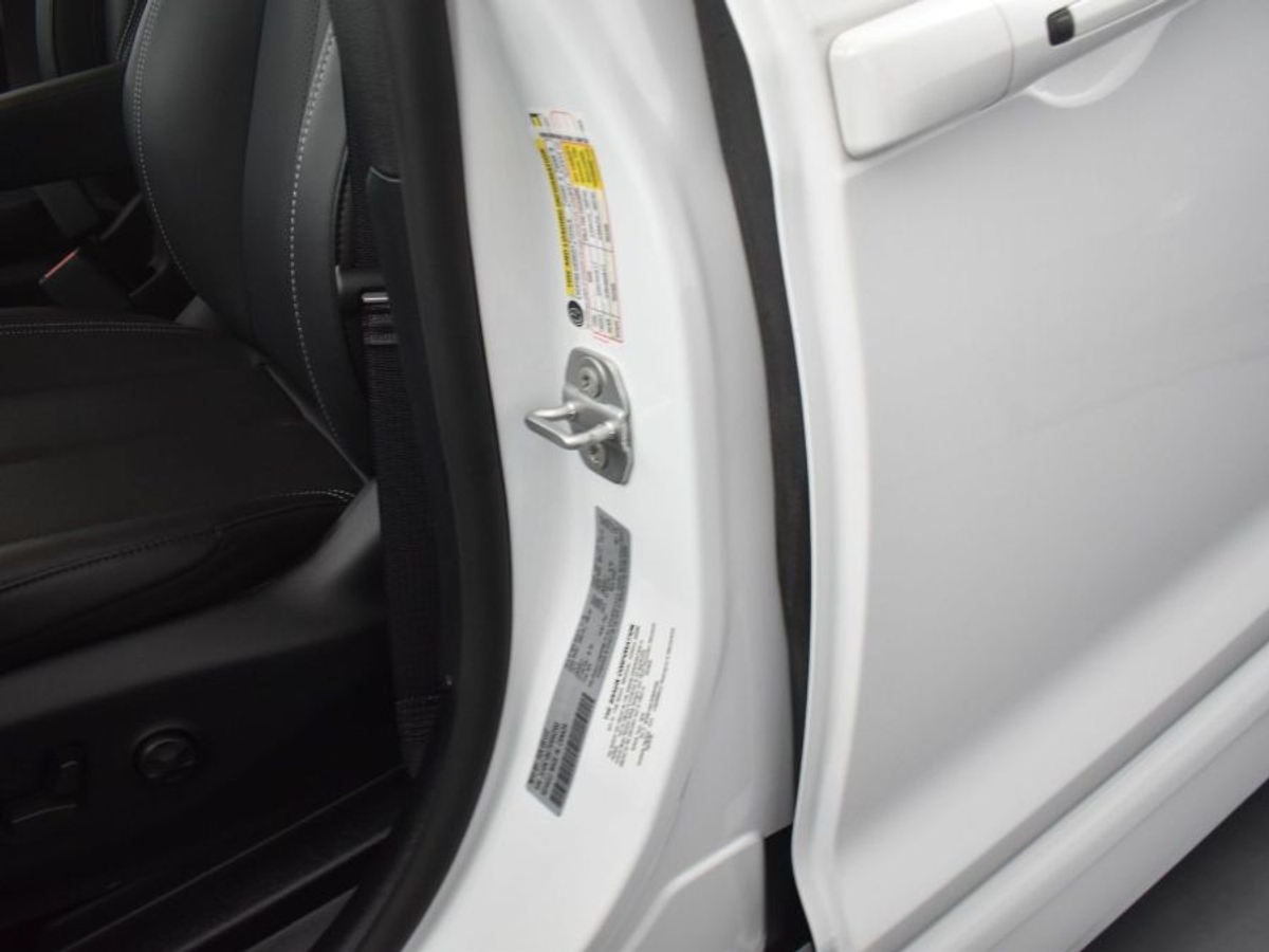 2025 CHRYSLER PACIFICA - Image 17