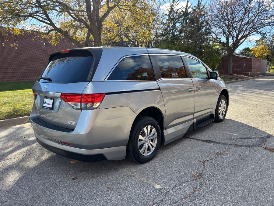Used 2016 Honda Odyssey EX-L - VMI Side Entry Entry In Floor Automatic Ramp